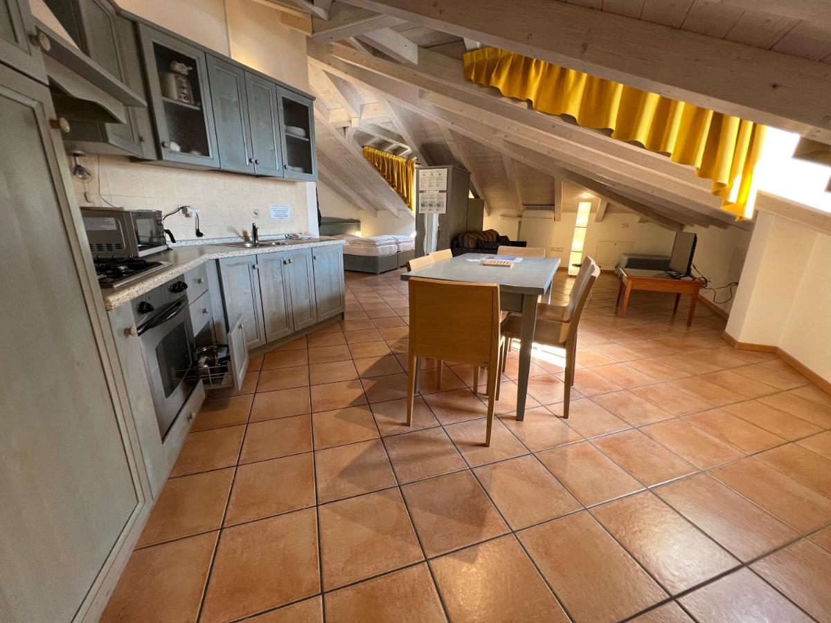 Apartments Baia Azzurra 7 Torbole Sul Garda Kültér fotó