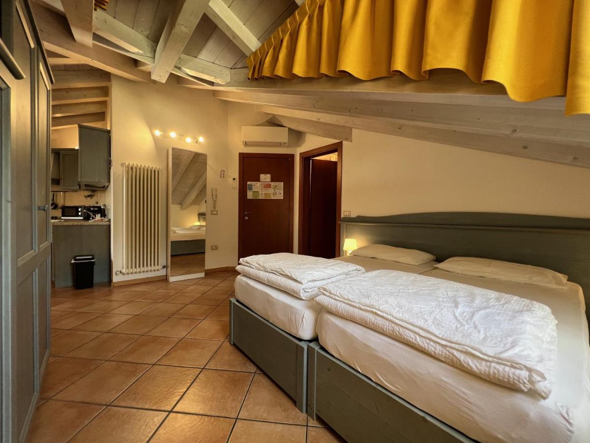 Apartments Baia Azzurra 7 Torbole Sul Garda Kültér fotó